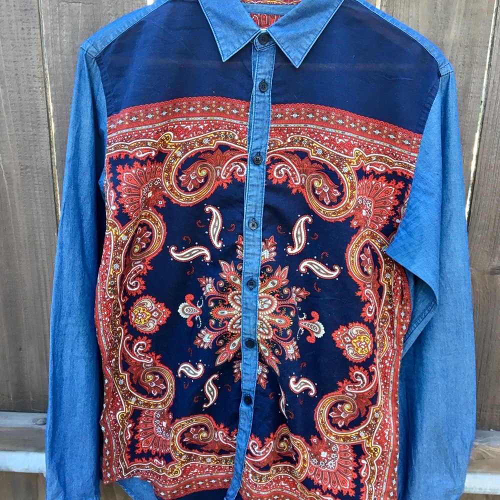 Men’s Zara button up shirt!